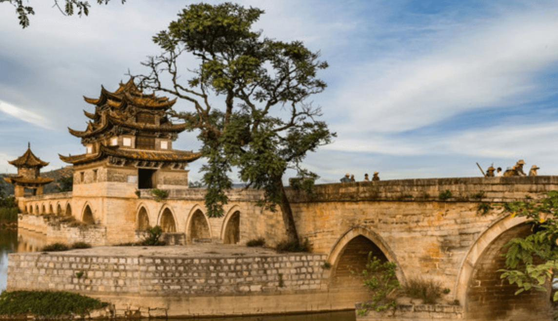 Jian Shui 21: The Double Dragon Bridge - Extraordinary Detail in the Fine Collectors Piece