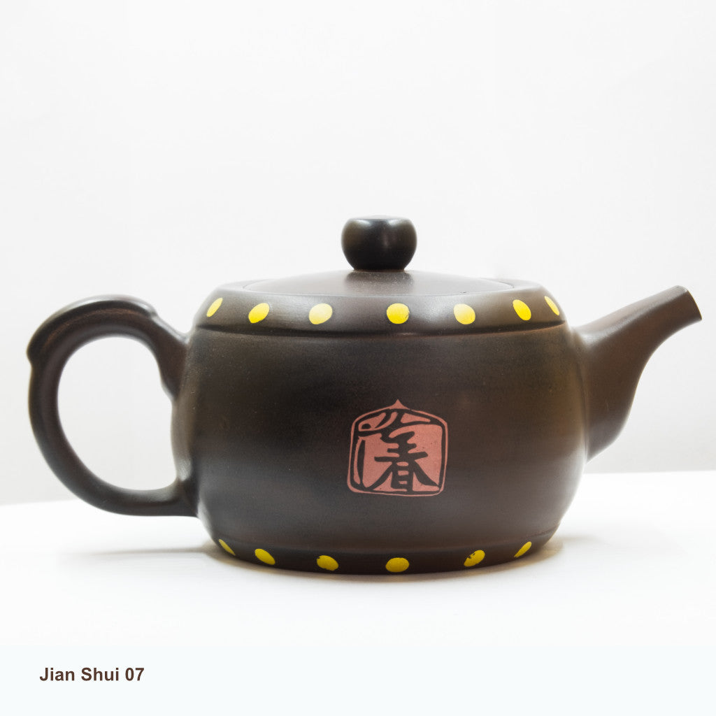 Jian Shui 07: 中国京剧脸谱 - Yellow dotted teapot with Chinese Beijing Opera Mask