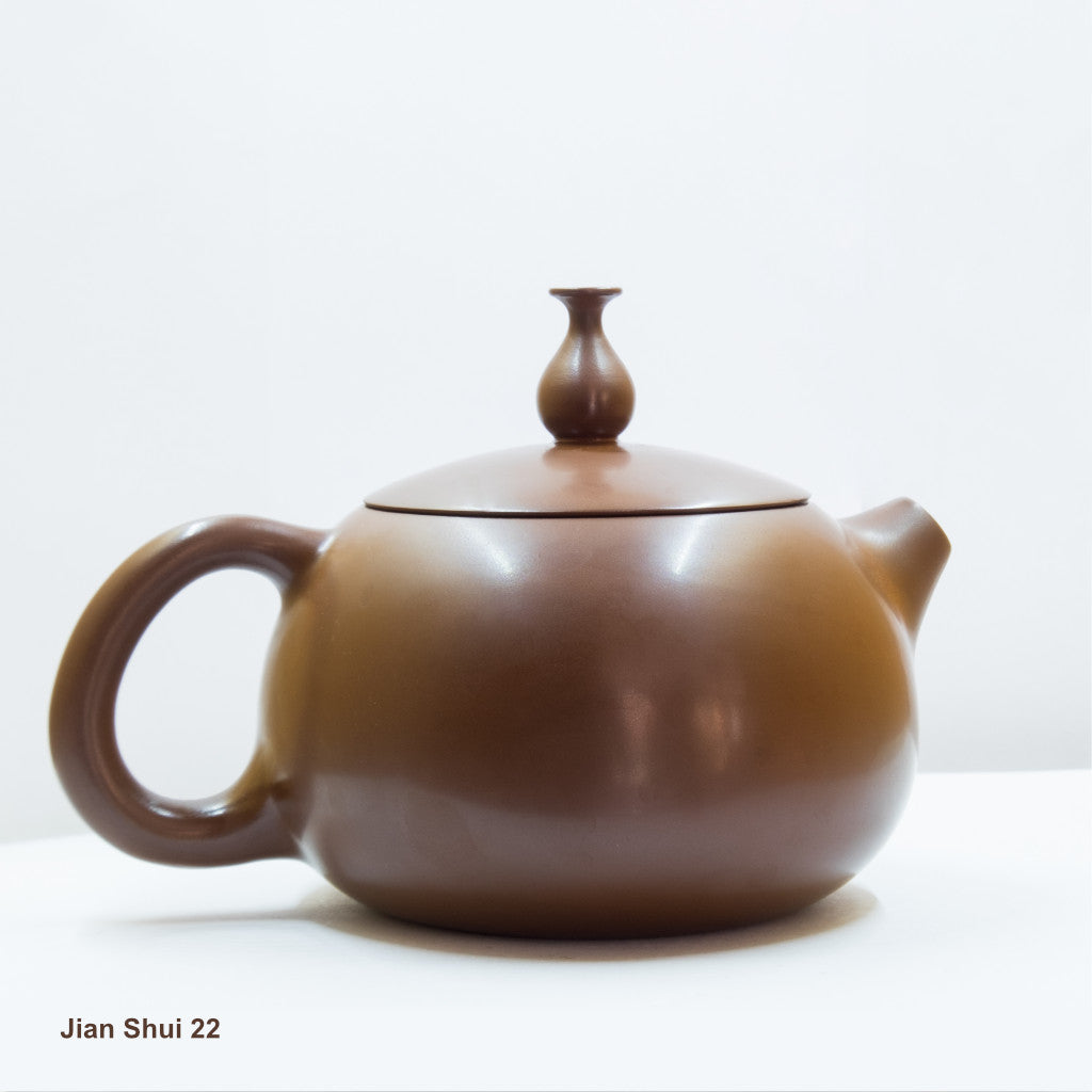 Jian Shui 22: Simple teapot hand polished to a semi-gloss finish