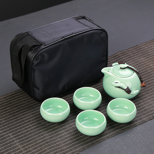 Four Cup Porcelain Traveling Tea Set. Great "On-The-Go" *