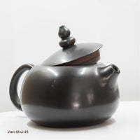 Jian Shui 25: Simple teapot hand polished to a semi-gloss finish